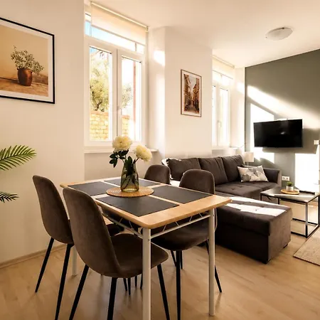 Cosy Old Town Apartman